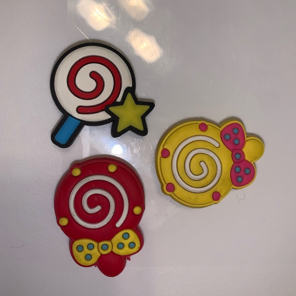 Croc jibbitz - Picture 1 of 2